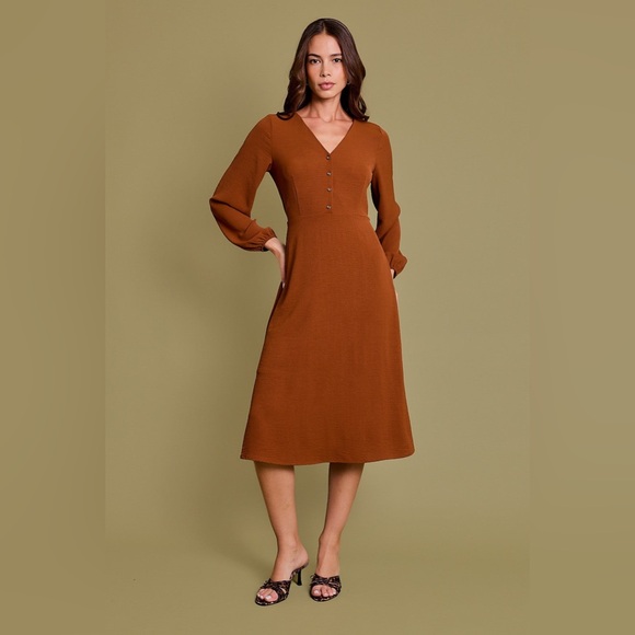 NWT - Saddlewood - Midi Dress - Picture 5 of 5